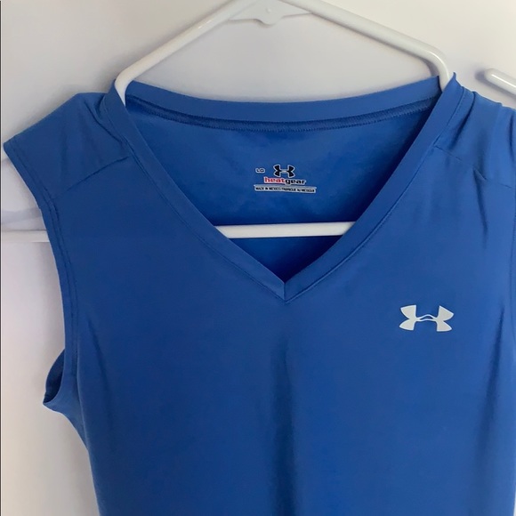 Under Armor compression sleeveless top - Picture 3 of 6